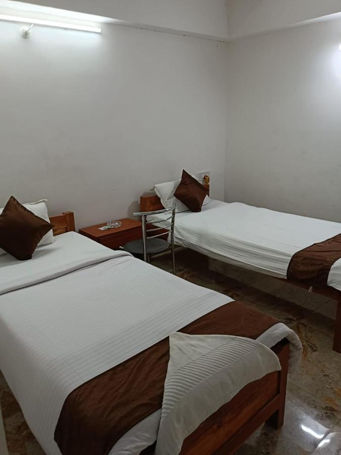 Hotel Atithi Grand グワーハーティー エクステリア 写真